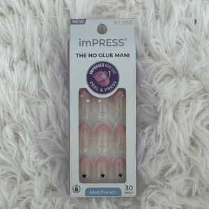 imPRESS Mod French Nails in Pink and Clear